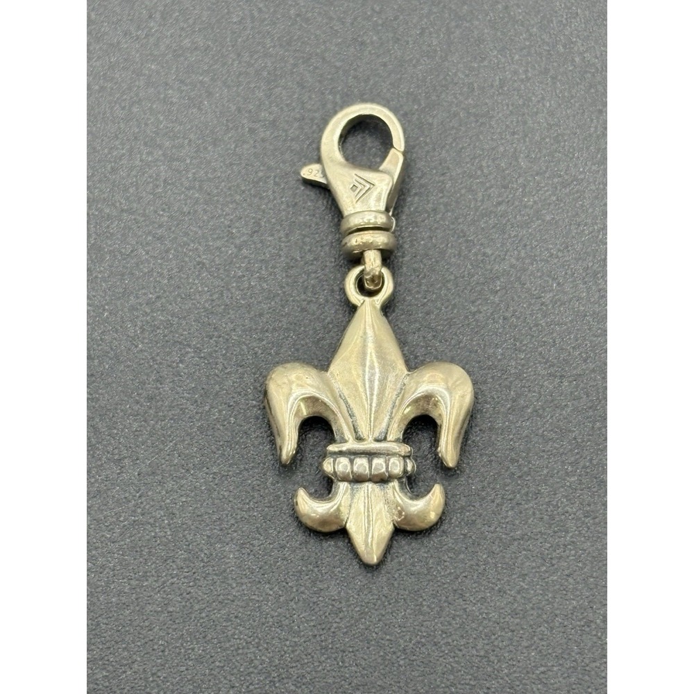Vintage Silpada Sterling Silver Fluer Di Lis Charm E6